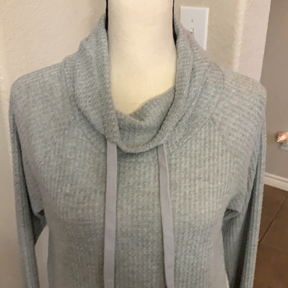 Rags II Riches gray cowl drawstring neckline long sleeved waffle sweater - Picture 5 of 16